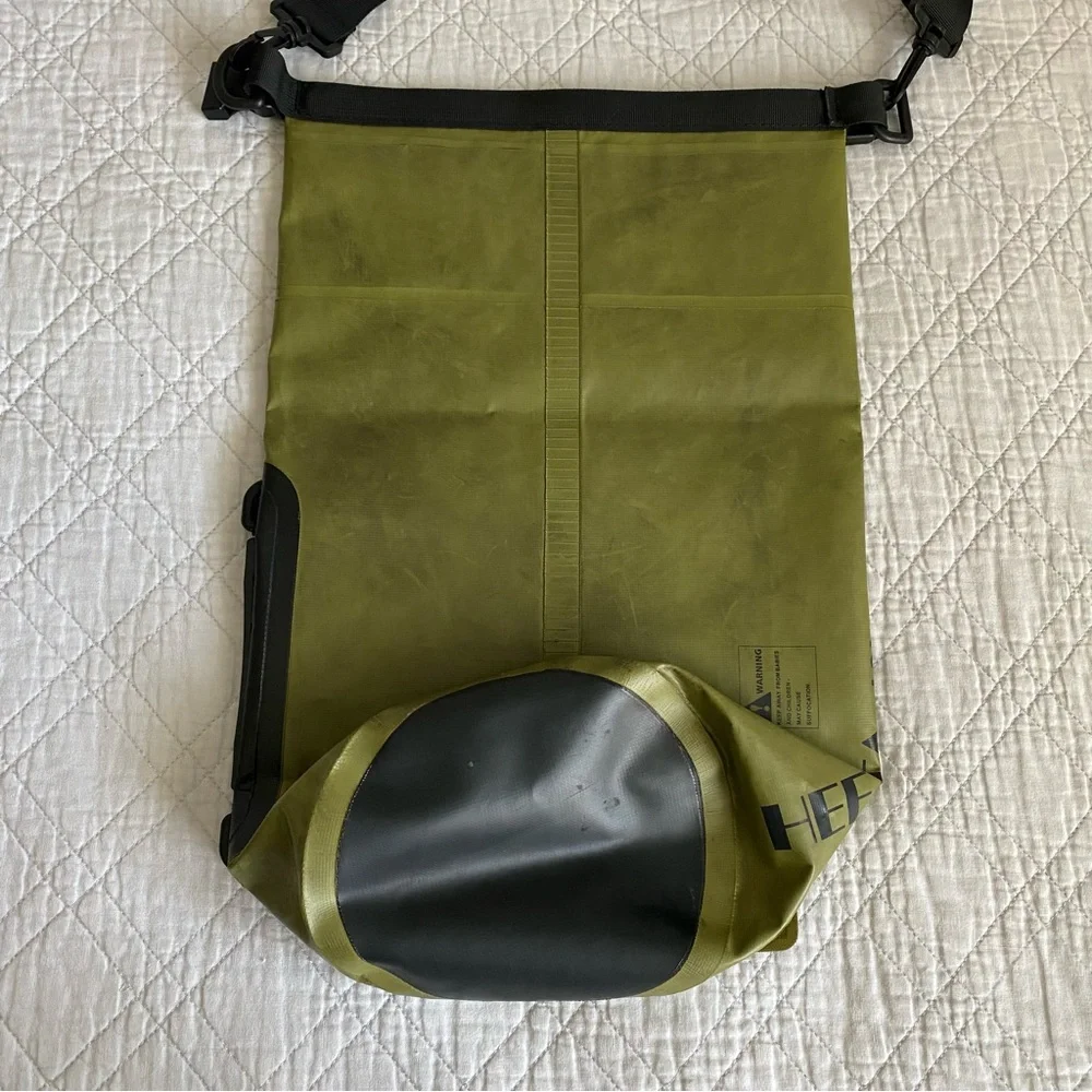 Heeta 10L Waterproof Dry Bag Olive Green - Picture 4 of 7
